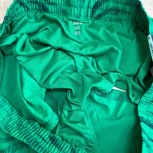 DSG Women’s 2XL 3” Stride Run Shorts Trippy Zebra Green Lined - Picture 5 of 5